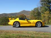 2002 Dodge 8 L V10 2002 - Dodge Viper