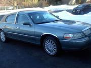 LINCOLN TOWN CAR 2005 - Lincoln Town Car