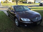 Volkswagen 2004 Volkswagen Phaeton V8 Sedan 4-Door