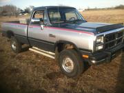 Dodge 1993 Dodge Pickups LE