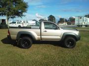 TOYOTA TACOMA Toyota Tacoma Base Standard Cab Pickup 2-Door