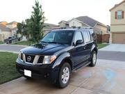 NISSAN PATHFINDER Nissan Pathfinder LE