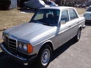 Mercedes-benz 1982 Mercedes-Benz 200-Series NON TURBO DIESEL