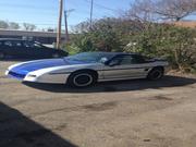 Pontiac 1986 Pontiac Fiero SE Coupe 2-Door