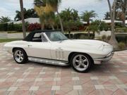 CHEVROLET CORVETTE Chevrolet Corvette Stingray Convertible