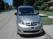 2009 TOYOTA Toyota Sienna LE Mini Passenger Van 5-Door