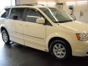 2010 Chrysler V6 Chrysler Town Country TOURING