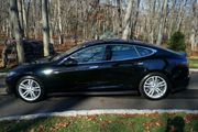 2015 Tesla Model S 70D