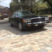 1987 Mercedes-Benz SL-Class 560SL