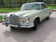 1967 Mercedes-Benz 200-Series 250 SE 