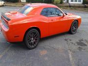 dodge challenger Dodge: Challenger SRT8