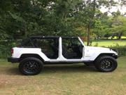 Jeep Wrangler Jeep: Wrangler Sahara