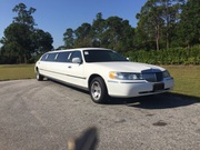  2000 Lincoln Town Car Executive Limousine 