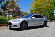 2013 Tesla Model S P85 + Performance