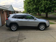 2014 Jeep CherokeeLatitude Sport Utility 4-Door