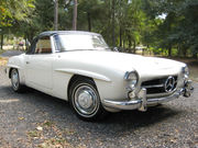 1960 Mercedes-Benz SL-Class 2 Door