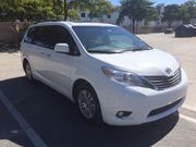 2014 Toyota Sienna XLE Mini Passenger Van 5-Door