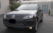 2015 Volkswagen Touareg LUX (luxury line)